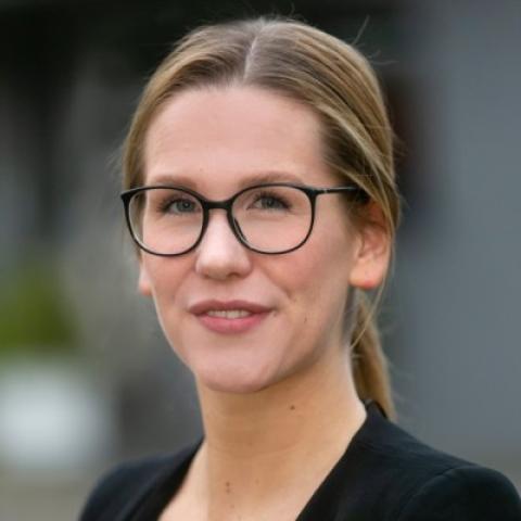 Elena Pohlmann