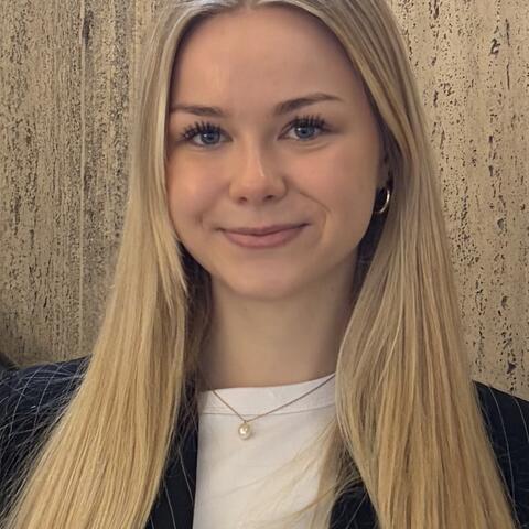 Lizzy Palo